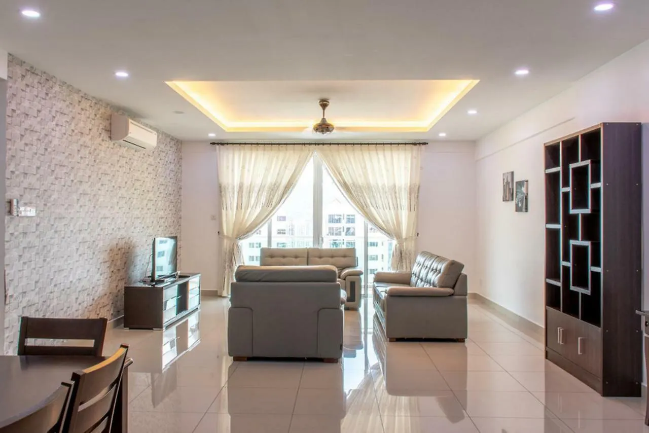 Summerton Luxury Suite By D Imperio Homestay Penang Bayan Lepas 0*,